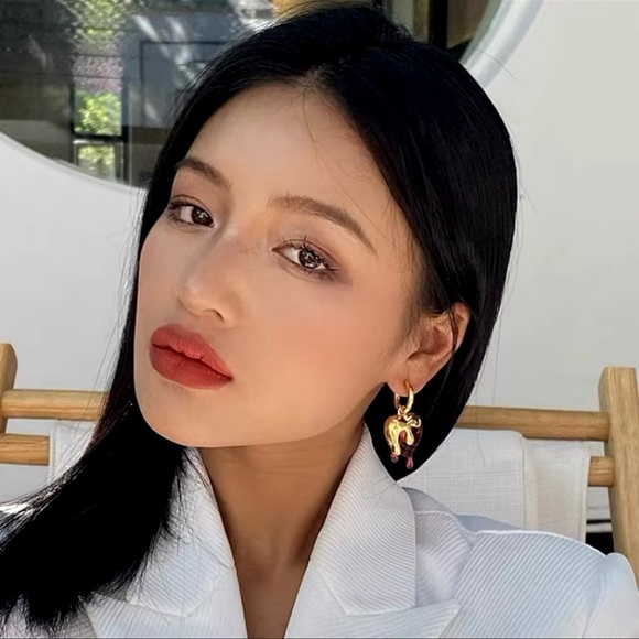 NWT Juicy Heart Earrings in Red/Gold - Picture 5 of 5